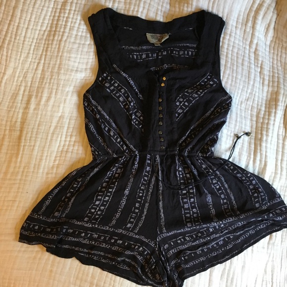 Free People Tops - Ecote gypsy-boho jumper S